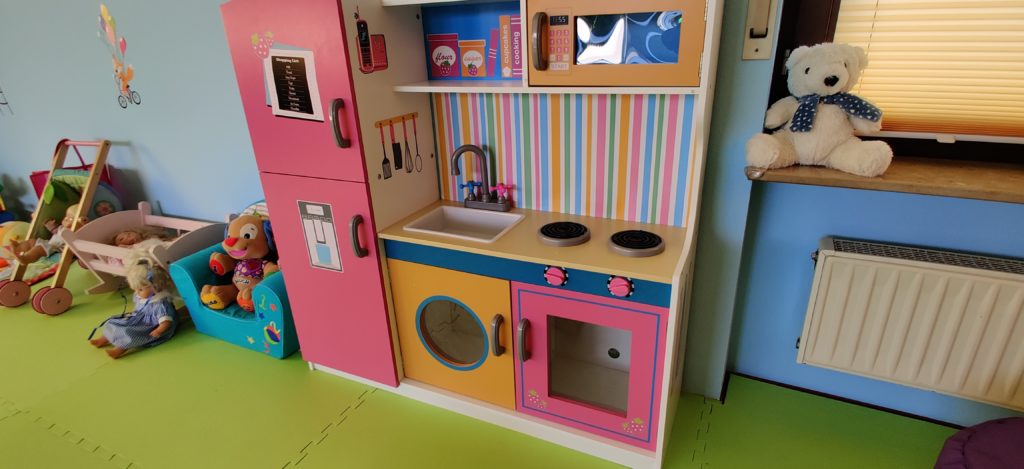 Spielküche aus Holz